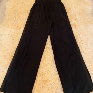 ATHLETA Nolita pant BLACK size 4 - like new condition/ never worn